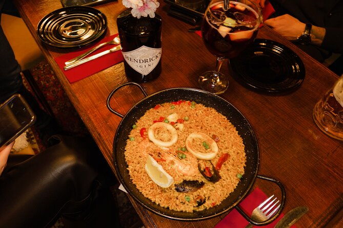 barcelona-gothic-quarter-tipsy-tasting-tapas-tour-and-history