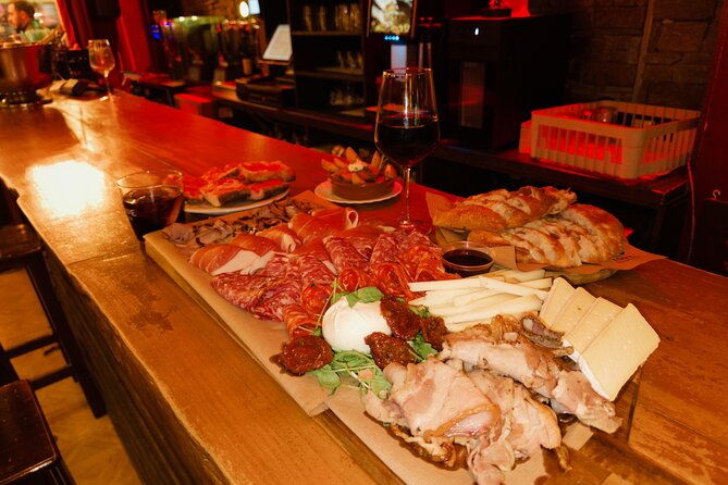 barcelona-gothic-quarter-tipsy-tasting-tapas-tour-and-history