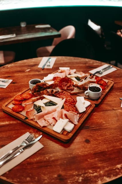 barcelona-gothic-quarter-tipsy-tasting-tapas-tour-history