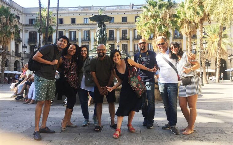 barcelona-gothic-quarters-deepest-secrets-tour-and-sangria