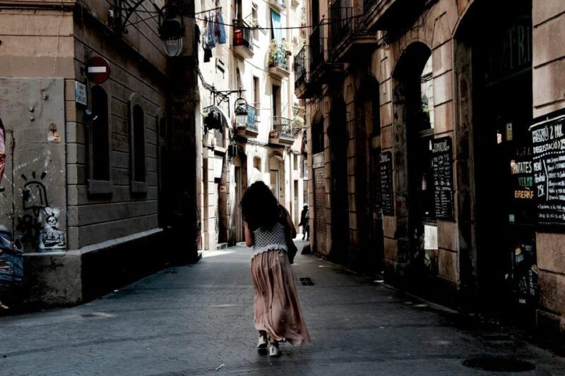 barcelona-guided-half-day-alternative-street-art-tour