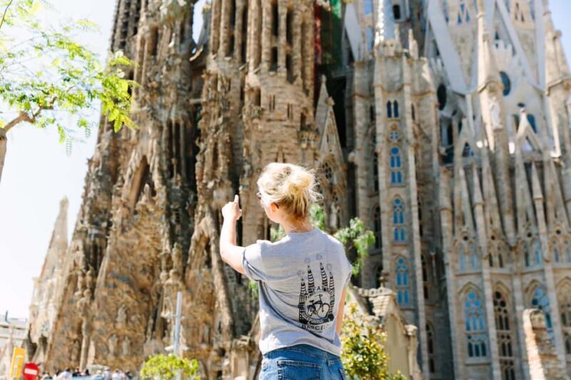 Barcelona: Guided Highlights Bike or eBike Tour (3.5 Hours) - The Value Proposition