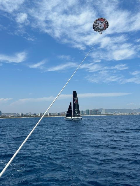 barcelona-guided-parasailing-experience