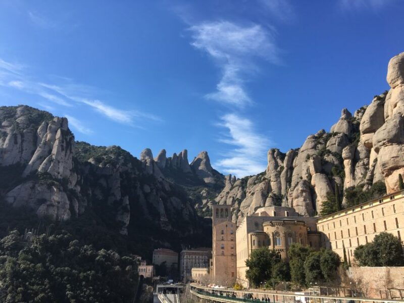 barcelona-half-day-montserrat-monastery-and-mountain-hike