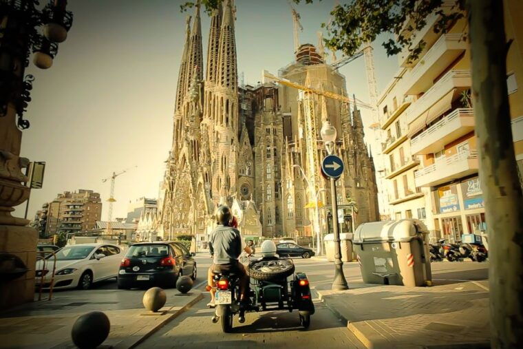 barcelona-half-day-tour-on-sidecar-motorcycle