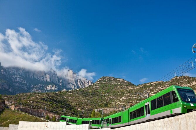 barcelona-highlights-and-montserrat-with-cog-wheel-train
