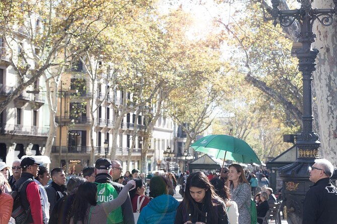 barcelona-highlights-guided-tour-with-monjuic-cable-car