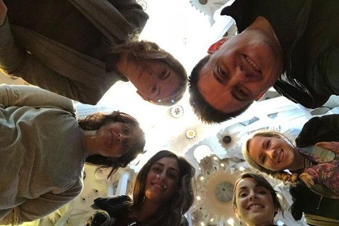 Barcelona: Highlights of Sagrada Familia Max 6 People Guided Tour - The Guide and Reviews: Who’s Making It Special?