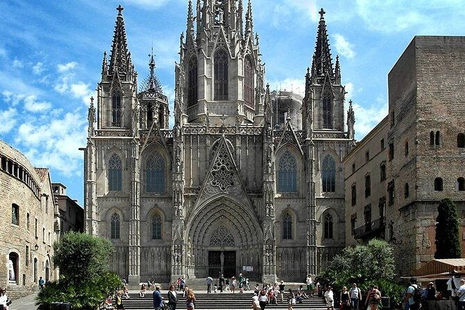 barcelona-highlights-private-tour-with-port-or-hotel-transfers