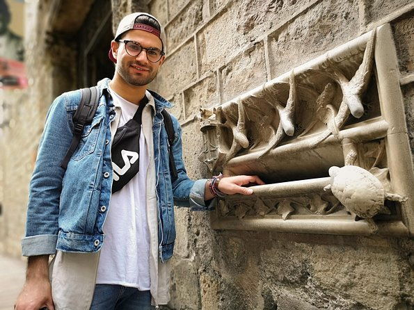 barcelona-highlights-secrets-private-tour-with-tapa-drink