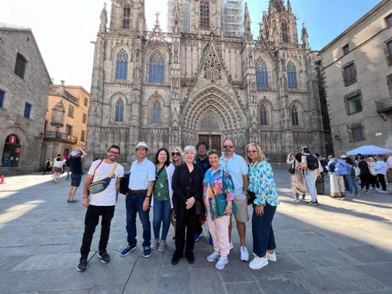 barcelona-highlights-small-group-half-day-tour-with-pickup