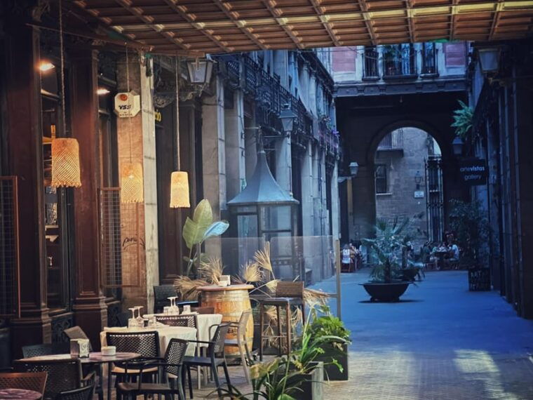 barcelona-highlights-walk-ramblas-old-town-gaudi-sights