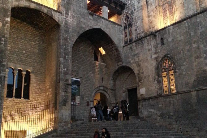 barcelona-highlights-with-a-local-friend