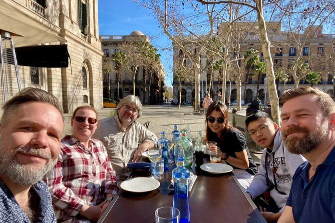 barcelona-historic-walking-tour-and-food-experience
