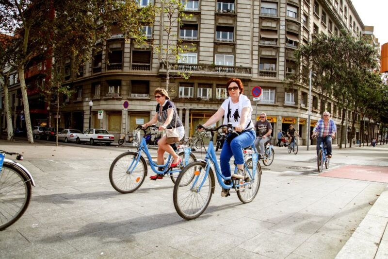 barcelona-historical-3-hour-bike-tour