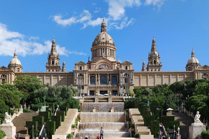 barcelona-in-1-day-sagrada-familia-park-guellold-town-pickup