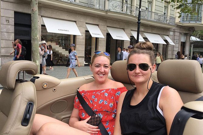 barcelona-in-a-convertible-private-guided-tour