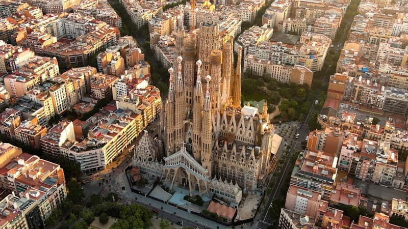Barcelona in a Day: 6-Hour Scenic & Cultural Highlights Tour - Key Points