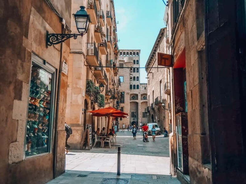 Barcelona: Introduction to the Gothic Quarter Walking Tour - Who Is This Tour Best For?