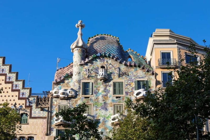 Barcelona: La Pedrera Private Tour with Casa Batlló Ticket - FAQs
