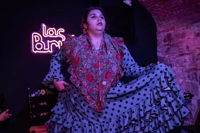 Barcelona: Las Brujas Flamenco Club Show Ticket - Key Points