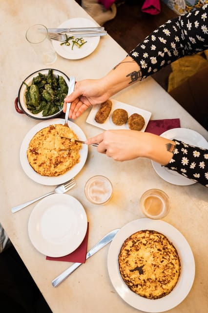 barcelona-local-food-tour-with-tapas-and-drinks