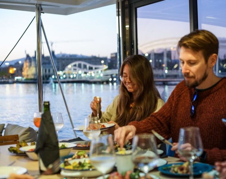 barcelona-lunch-or-dinner-on-the-mediterranean-sailing-tour