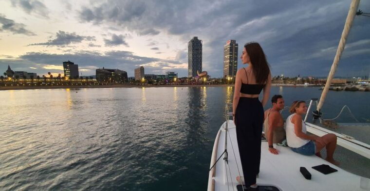 barcelona-luxury-private-sunset-yacht-cruise