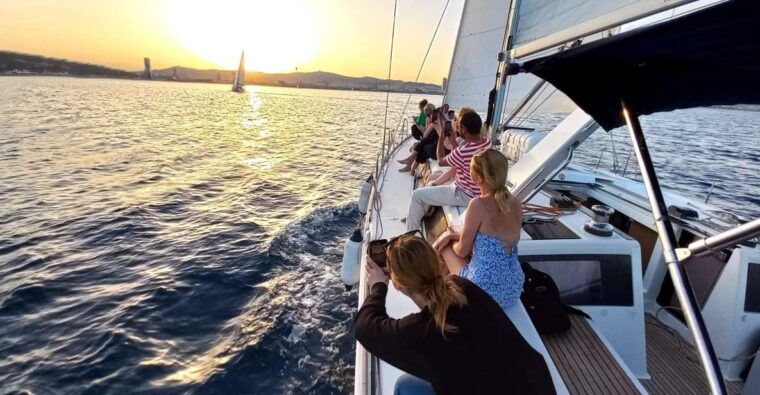 barcelona-luxury-private-sunset-yacht-cruise
