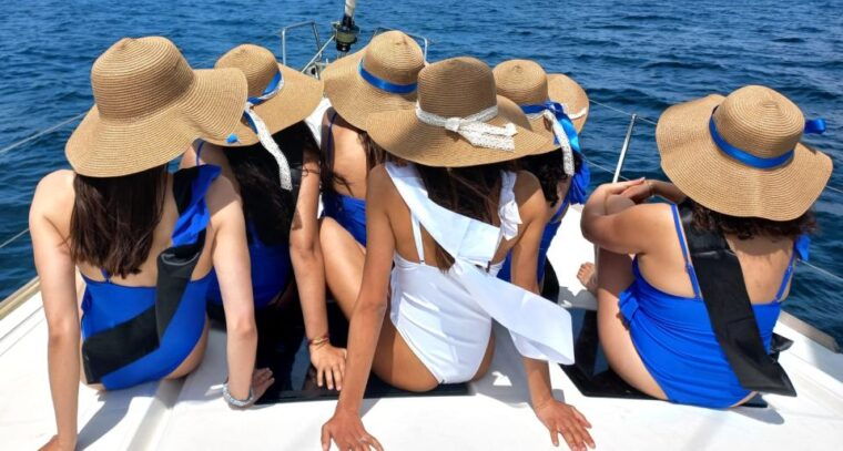 barcelona-luxury-private-sunset-yacht-cruise