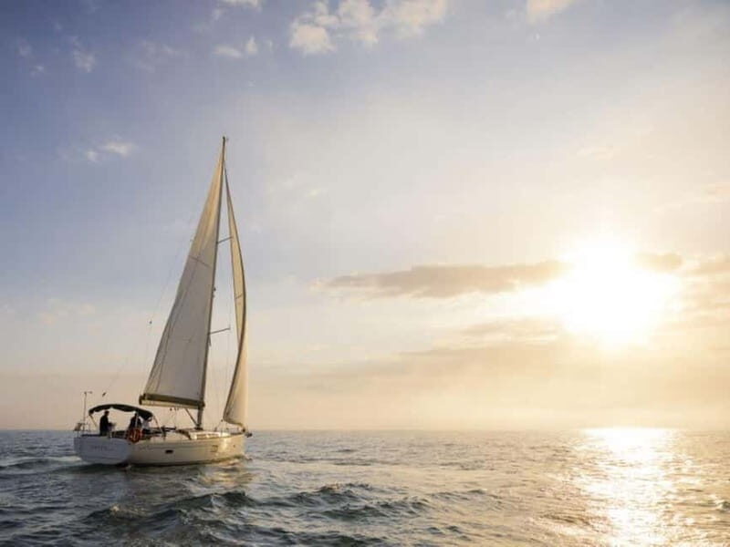Barcelona: Luxury Sunset Sailboat Tour from Port Olimpic - Key Points