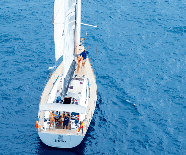 barcelona-luxury-yacht-private-sailing-tour