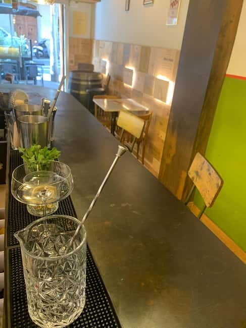 Barcelona: Mixology class: create a cocktail that reflects your personality! - Key Points