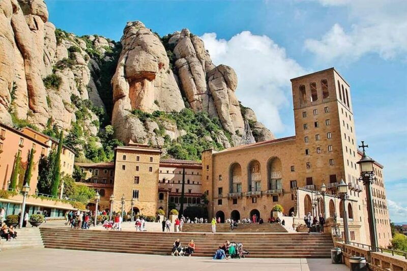 barcelona-monserrat-castle-and-salt-private-tour
