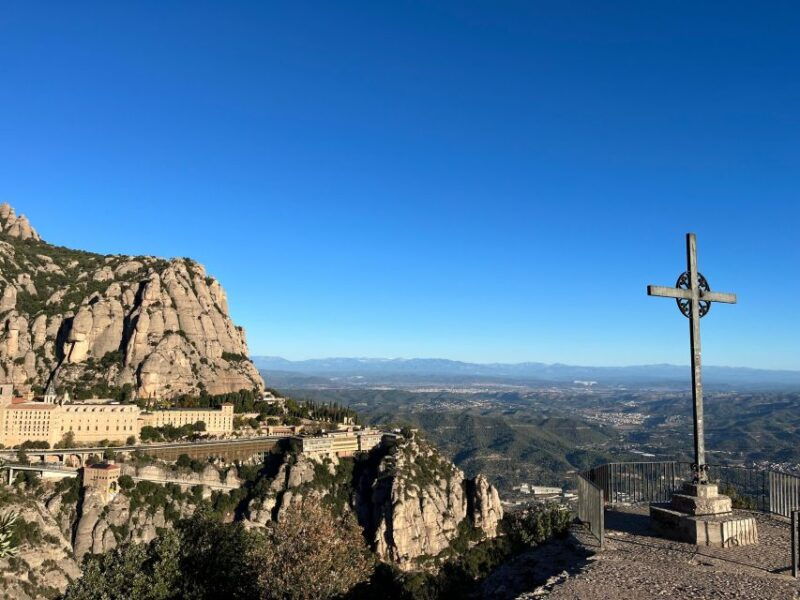 barcelona-montserrat-early-hiking-trip-with-abbey-madonna