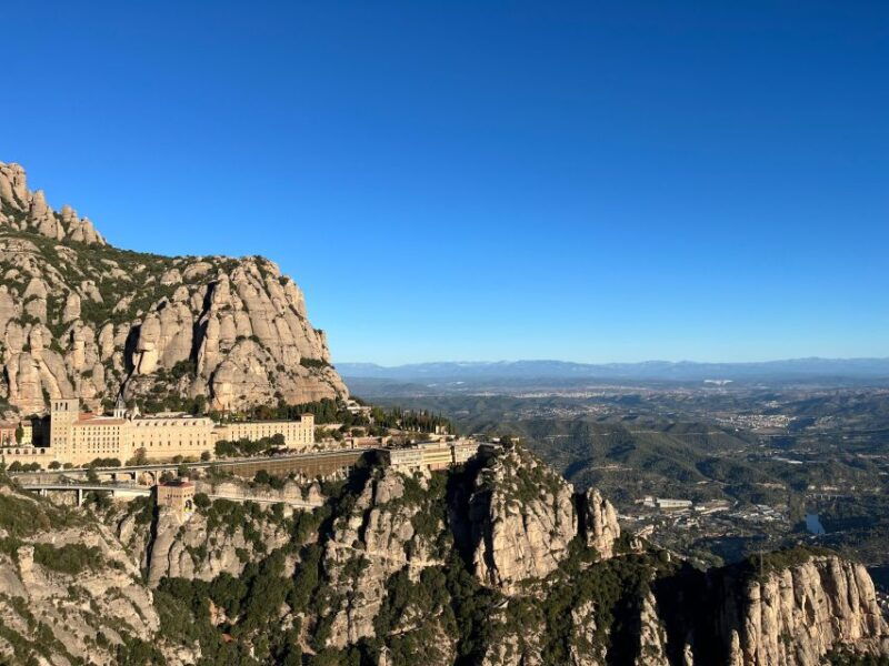 barcelona-montserrat-early-hiking-trip-with-abbey-madonna