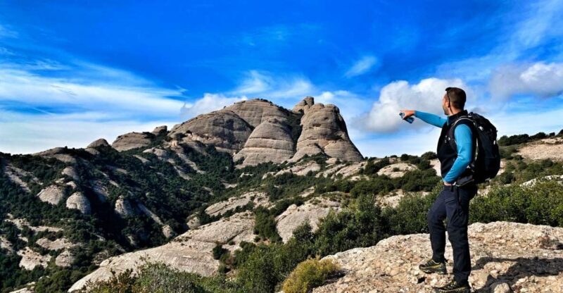 Barcelona: Montserrat Nature Experience and Monastery Visit - The Experience and Guides