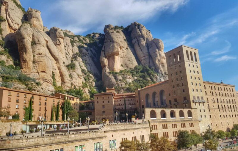 barcelona-montserrat-private-tour-for-families-with-pickup
