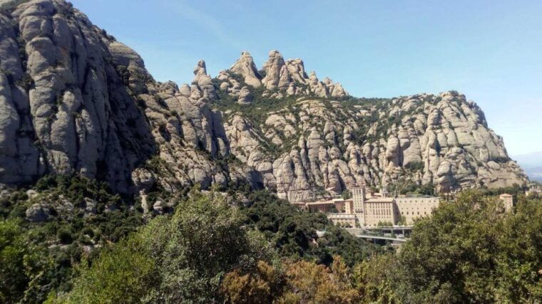 barcelona-montserrat-private-trip-with-monastery-ticket