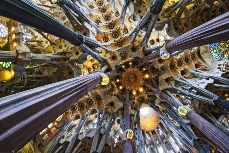 barcelona-montserrat-sagrada-familia-guided-tour