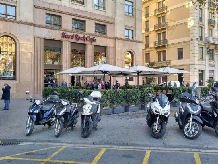 barcelona-montserrat-sagrada-familia-guided-tour