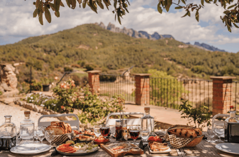 barcelona-montserrat-visit-lunch-at-farmhouse-small-group