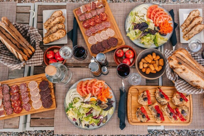 barcelona-montserrat-visit-lunch-at-farmhouse-small-group