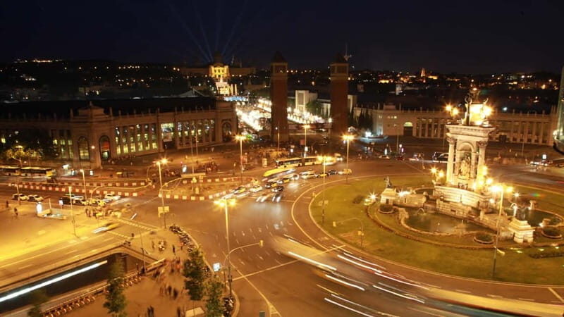 Barcelona: Night Bus Tour with Live Guide - Accessibility and Practical Details