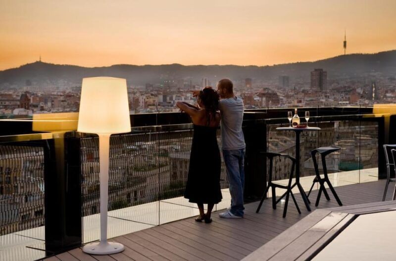 barcelona-night-walking-tour-in-the-heart-of-the-movida