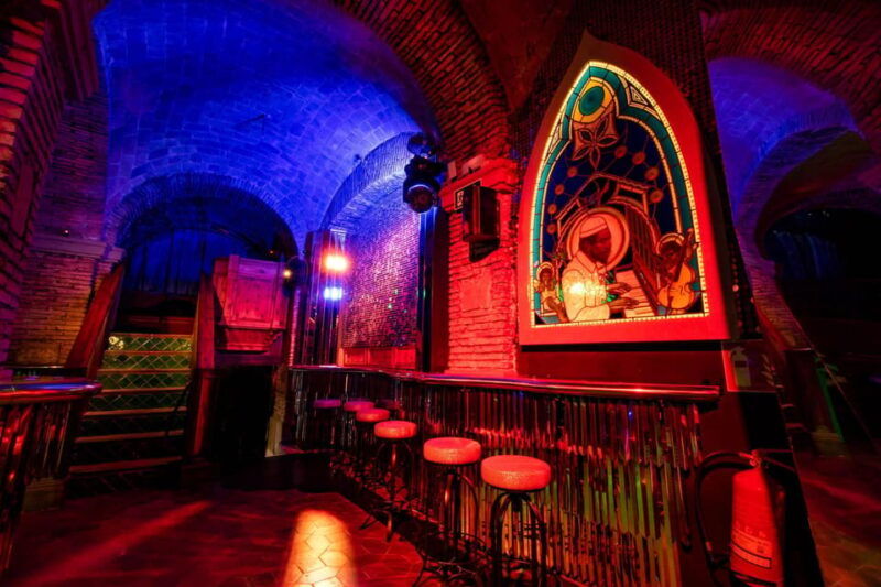 barcelona-nightlife-secrets-guided-tour