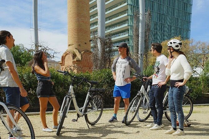 barcelona-off-the-beaten-track-4h-bike-tour