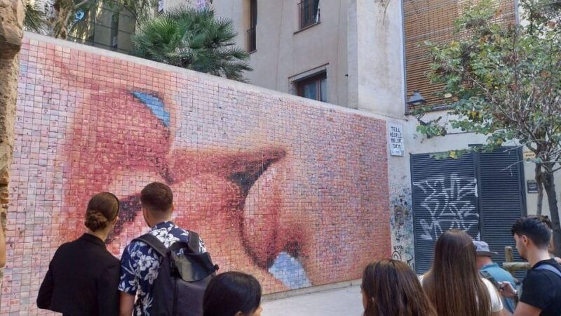 barcelona-old-city-guided-walking-tour-with-a-local