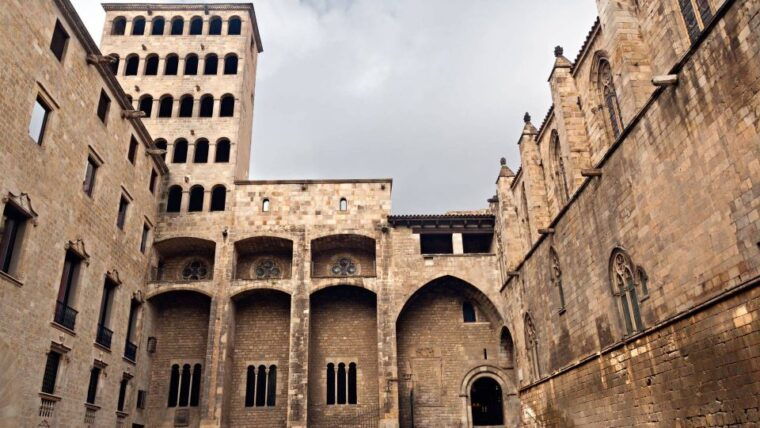 barcelona-old-town-and-gothic-quarter-walking-tour-2