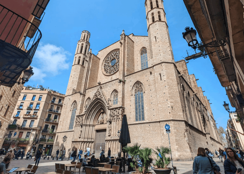 barcelona-old-town-private-walking-tour-of-past-and-present